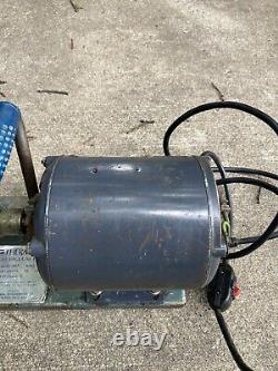 HD High Vacuum Pump 1817 Model R-21 Thermal Engineering Co 1.5 CFM 2 Stage