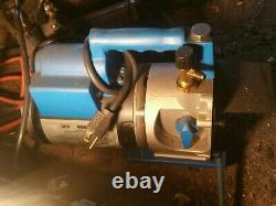 Robinair 15120A High Performance Vacuum Pump, Two Stage, 115v 10cfm 1/2hp