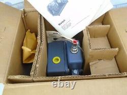 WELCH DUOSEAL VACUUM PUMP 1400 0.9 Cfm 0.1 Micron Belt Drive Dual-Stage
