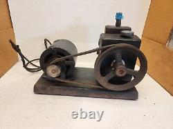 Welch 1400 Duo Seal Vacuum Pump WithGE 1/3 Hp 1725Rpm 115v 0.9Cfm