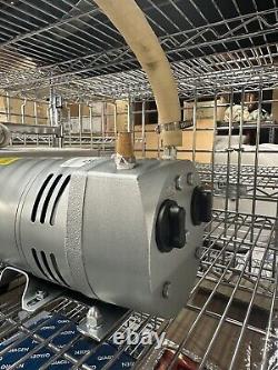 Pompe à vide Gast Pump US Motors 1/4HP 1 phase 110/115v VAC 5 cfm S55JXTJN8535