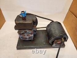 Pompe à vide Welch 1400 Duo Seal avec moteur GE 1/3 Hp 1725 Rpm 115v 0,9 Cfm