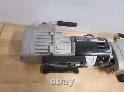 Ritchie Yellow Jacket 93560 SuperEvacT 6 CFM 2 Stage Vacuum Pump  <br/>   
		<br/> Translate to French: Pompe à vide à deux étages Ritchie Yellow Jacket 93560 SuperEvacT 6 CFM