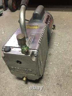 Robinair High Vacuum Pump Model# 15102b Cvc, 3 Cfm- Pour Les Pièces Seulement